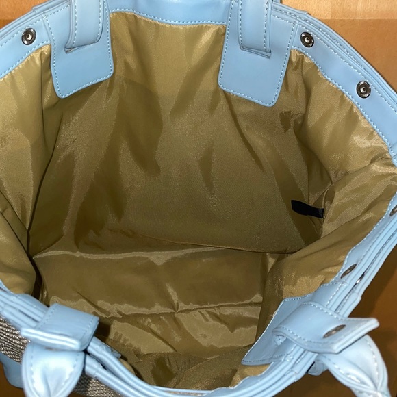 Levenger periwinkle blue leather tote with shoulder straps - Picture 6 of 10